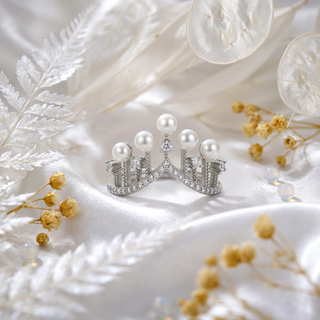 Pearl Fringe Crown Ring