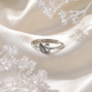 Duckling White Iridescent Fan Shell Ring