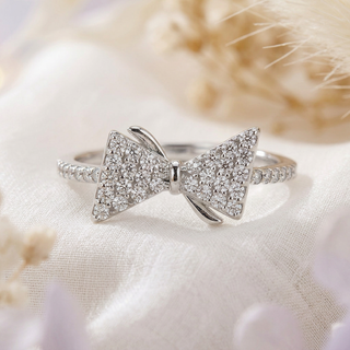 Pavé Bow Delicate Ring